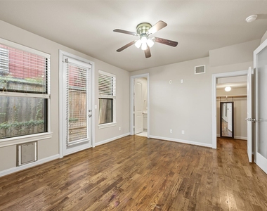 1212 St Charles - Photo Thumbnail 7