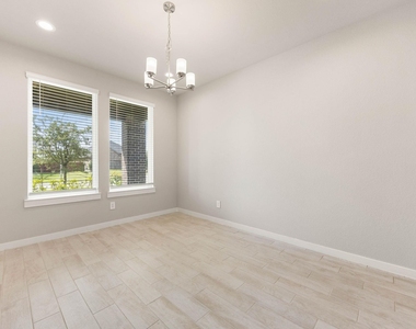 28450 Hazel Trail - Photo Thumbnail 8