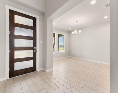 28450 Hazel Trail - Photo Thumbnail 7
