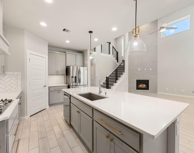 28450 Hazel Trail - Photo Thumbnail 16