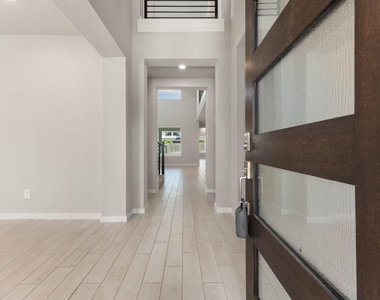 28450 Hazel Trail - Photo Thumbnail 6