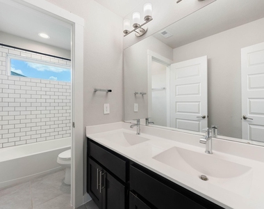 28450 Hazel Trail - Photo Thumbnail 32