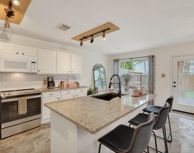 30 Butterfly Branch Place - Photo Thumbnail 10
