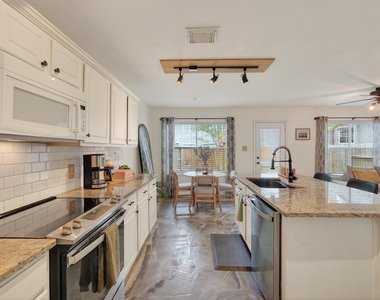 30 Butterfly Branch Place - Photo Thumbnail 14