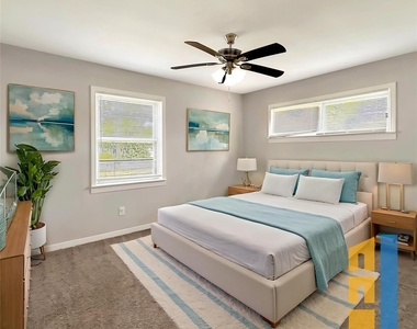 819 W Kyle Road - Photo Thumbnail 3