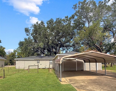 819 W Kyle Road - Photo Thumbnail 9