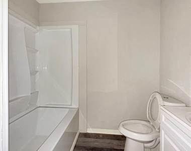 819 W Kyle Road - Photo Thumbnail 16