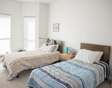 315 Vantage Pointe Circle - Photo Thumbnail 17