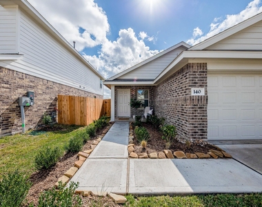 140 Austin Street - Photo Thumbnail 2