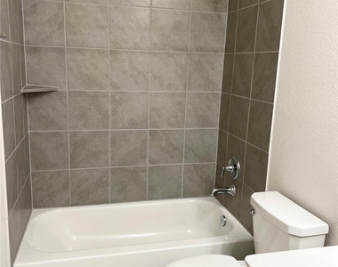 705 Seabreeze Drive - Photo Thumbnail 19