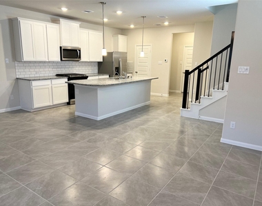 705 Seabreeze Drive - Photo Thumbnail 1