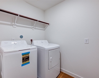 3550 Lovebird Lane - Photo Thumbnail 23