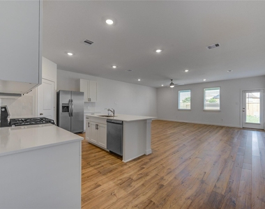 3550 Lovebird Lane - Photo Thumbnail 2