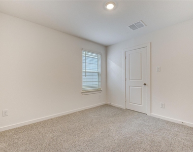 3550 Lovebird Lane - Photo Thumbnail 16