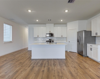 3550 Lovebird Lane - Photo Thumbnail 5