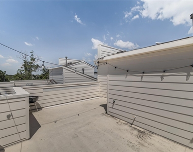 2114 Sabine Street - Photo Thumbnail 18