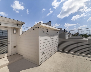 2114 Sabine Street - Photo Thumbnail 17