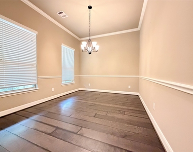 29322 Wood Lily Drive - Photo Thumbnail 12