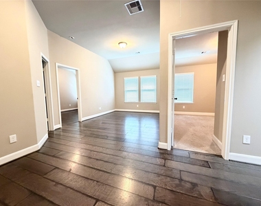 29322 Wood Lily Drive - Photo Thumbnail 6