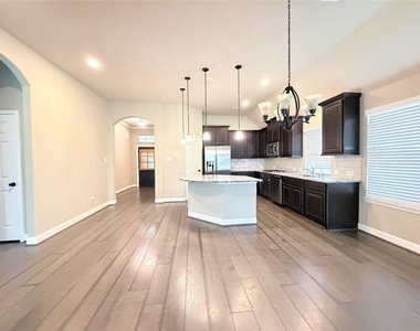 29322 Wood Lily Drive - Photo Thumbnail 13