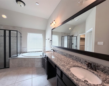 29322 Wood Lily Drive - Photo Thumbnail 16