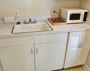 430 Dewees Street - Photo Thumbnail 14