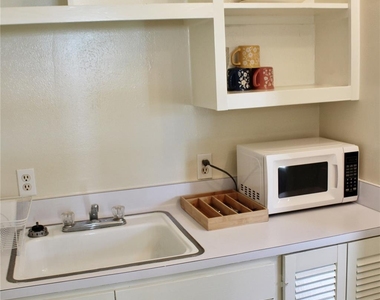 430 Dewees Street - Photo Thumbnail 15
