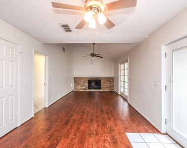 3206 Settlers Way Boulevard - Photo Thumbnail 10