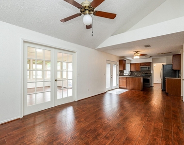 3206 Settlers Way Boulevard - Photo Thumbnail 12