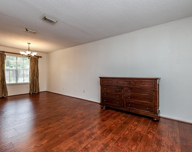 3206 Settlers Way Boulevard - Photo Thumbnail 5