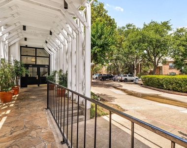 2333 Bering Drive - Photo Thumbnail 41