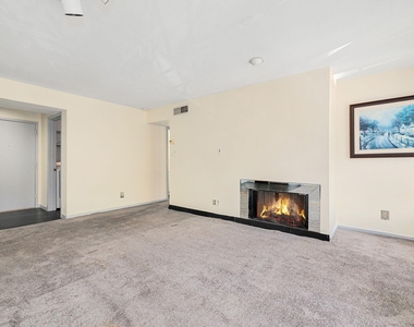 2333 Bering Drive - Photo Thumbnail 7