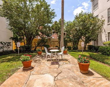 2333 Bering Drive - Photo Thumbnail 42
