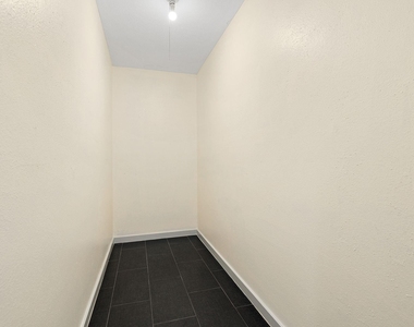 2333 Bering Drive - Photo Thumbnail 36