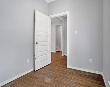 1456 River Oaks Drive - Photo Thumbnail 13