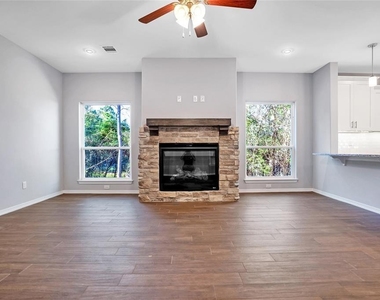 1456 River Oaks Drive - Photo Thumbnail 9