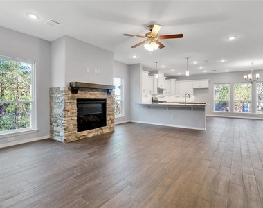 1456 River Oaks Drive - Photo Thumbnail 8