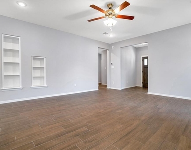 1456 River Oaks Drive - Photo Thumbnail 11