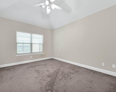 3633 Main Plaza Drive - Photo Thumbnail 15