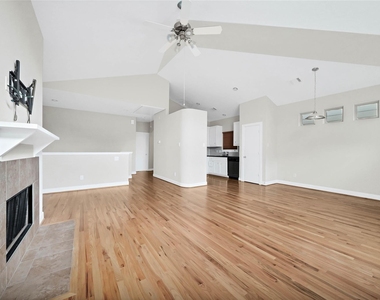 3633 Main Plaza Drive - Photo Thumbnail 7