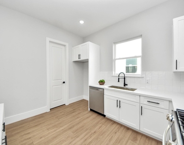 4812 Cochran Street - Photo Thumbnail 19
