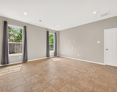 923 Saginaw Bay Court - Photo Thumbnail 14