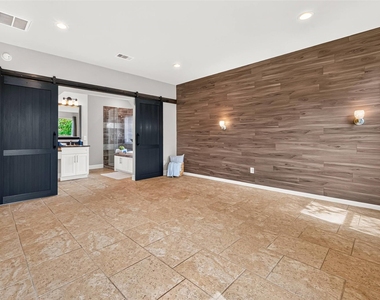 923 Saginaw Bay Court - Photo Thumbnail 15