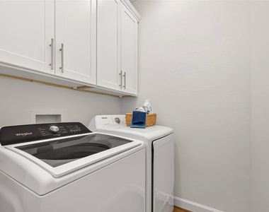 923 Saginaw Bay Court - Photo Thumbnail 31