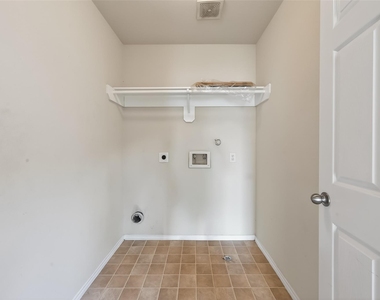 16526 Pentonshire Lane - Photo Thumbnail 13