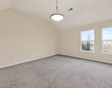 16526 Pentonshire Lane - Photo Thumbnail 8