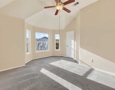 16526 Pentonshire Lane - Photo Thumbnail 6