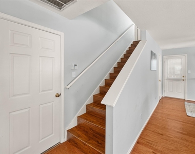 1723 Redwing Haven Drive - Photo Thumbnail 12