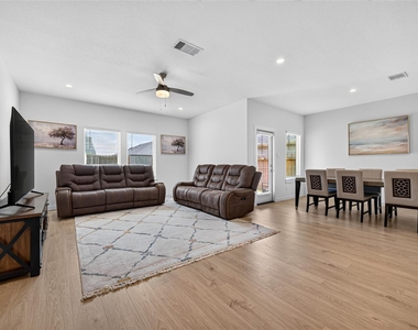 3975 Bisley Hills Bend - Photo Thumbnail 6