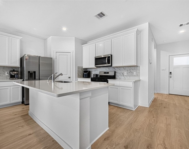 3975 Bisley Hills Bend - Photo Thumbnail 13
